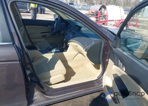 2011 Honda Accord 2.4 Lx from USA, damaged, VIN 1HGCP2F32BA106342